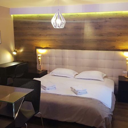 Daan Apartments คลูจ-นาโปกา ภายนอก รูปภาพ