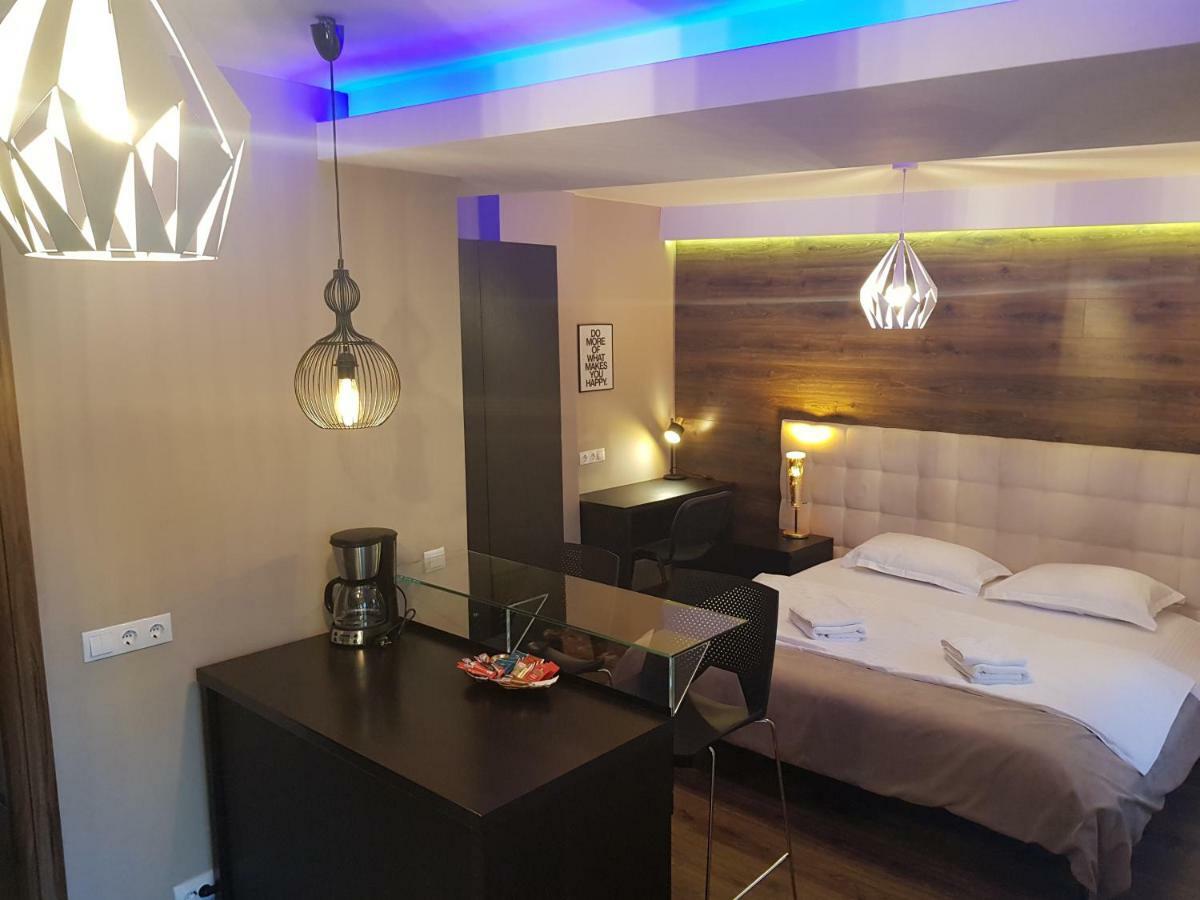 Daan Apartments คลูจ-นาโปกา ภายนอก รูปภาพ